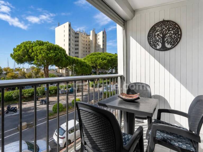 LA GRANDE-MOTTE (34280) – STUDIO CABINE AVEC COIN NUIT – 31,59 M² – BALCON – VUE MER & PORT – EXPOSITION SUD – ASCENSEUR — photo 1