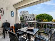 LA GRANDE-MOTTE (34280) – STUDIO CABINE AVEC COIN NUIT – 31,59 M² – BALCON – VUE MER & PORT – EXPOSITION SUD – ASCENSEUR — photo 2