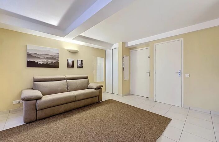 Studio NICE CARRE D'OR / LIBERTE 24m2 — photo 3