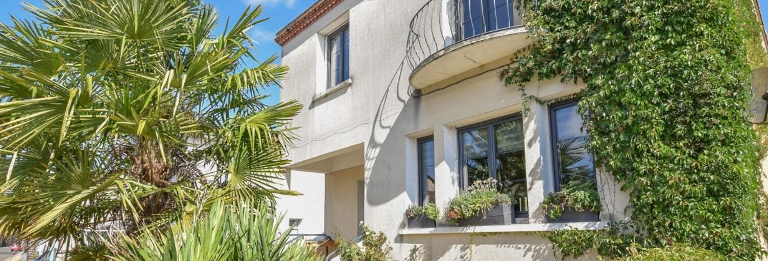 Maison 6 Pièces 212 m² à vendre à Champagne-Mouton (16350)