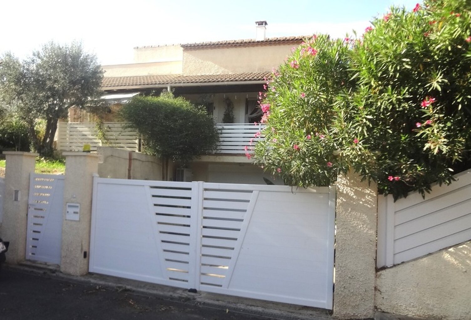 Maison à vendre 6 pièces VIAS (34) — photo 1