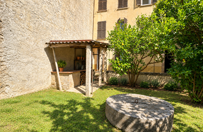 APPARTEMENT TYPE 6 + STUDIO INDEPENDANT JARDIN ET GARAGE ET ANNEXE — photo 2