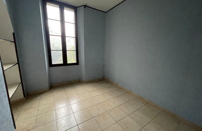 APPARTEMENT TYPE 6 + STUDIO INDEPENDANT JARDIN ET GARAGE ET ANNEXE — photo 4