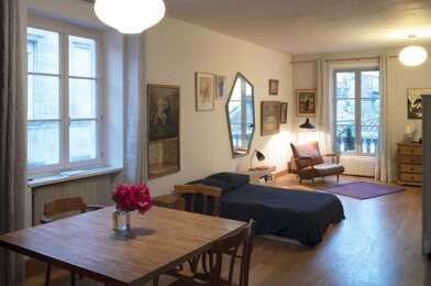 Appartement 3 pièces 1360 €