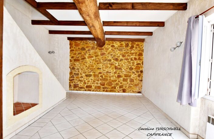 SOLLIES TOUCAS (83) - IMMEUBLE/MAISON DE VILLAGE DE 2 APPARTEMENTS + 1 LOCAL — photo 3
