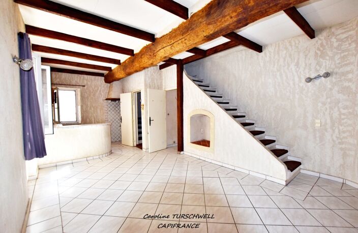 SOLLIES TOUCAS (83) - IMMEUBLE/MAISON DE VILLAGE DE 2 APPARTEMENTS + 1 LOCAL — photo 4