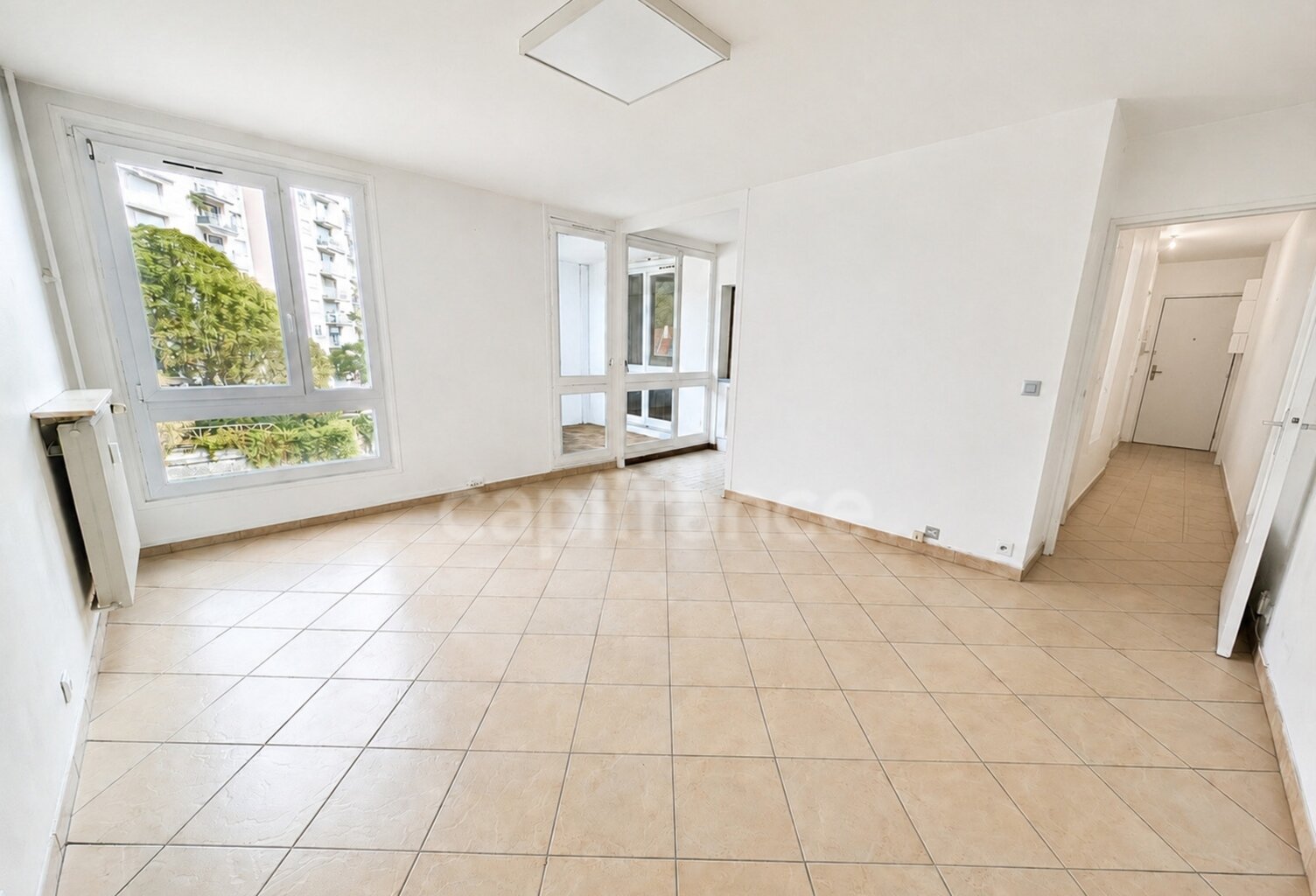 Appartement F2 avec loggia et parking - proche commerces et gare — photo 1