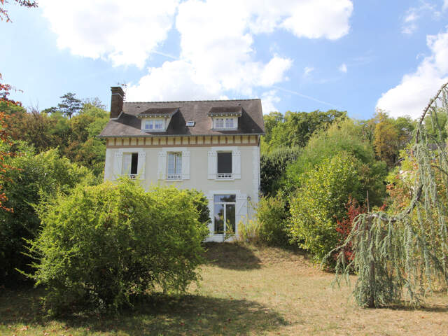 PARMAIN - L'ISLE ADAM Proprieté à vendre 7 pièces sur 2000m² — photo du bien