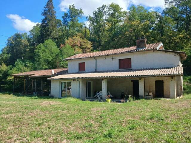 Fermette de caractère avec 3,6 hectares de terrain – Hameau de Sermentizon — photo du bien