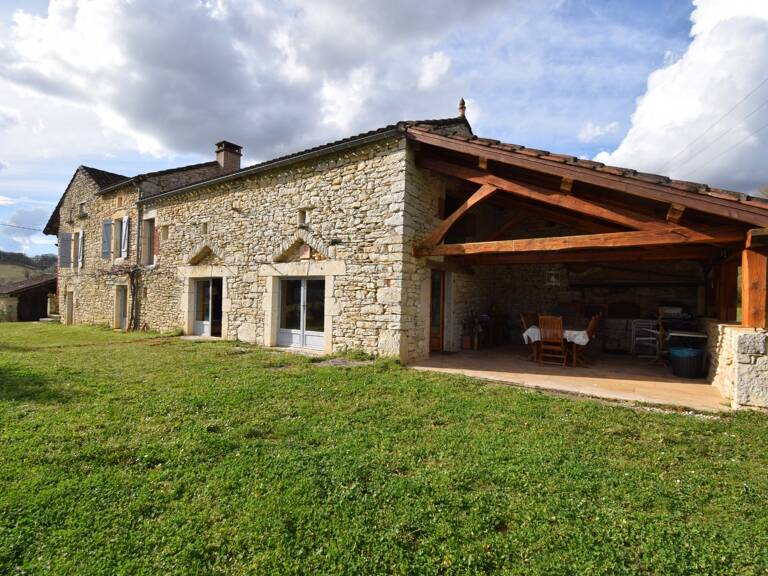 Propriete à vendre 7 pièces VERS (46) — photo 1