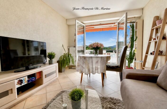 Appartement à vendre 3 pièces ANNEMASSE (74) — photo 2