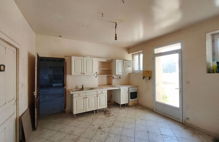 Maison à vendre 105 m² 3 chambres 6 pièces dépendances 6.5 hectares terrain et bois  AIGURANDE (36) — photo 4