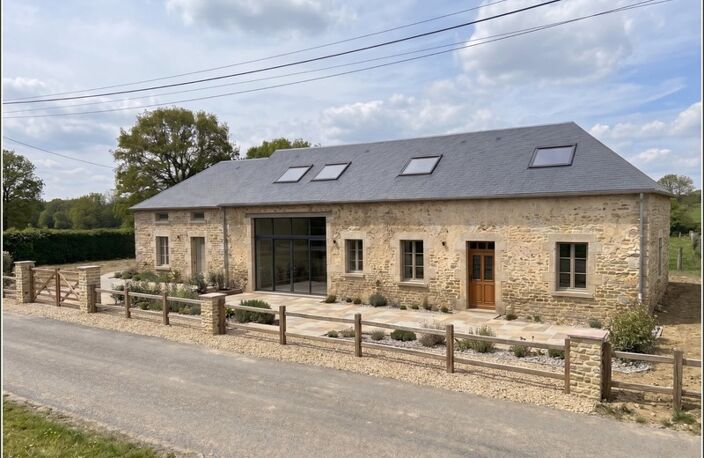 SAINT ARNOULT DES BOIS (28) Grange de 220 m² — photo 2