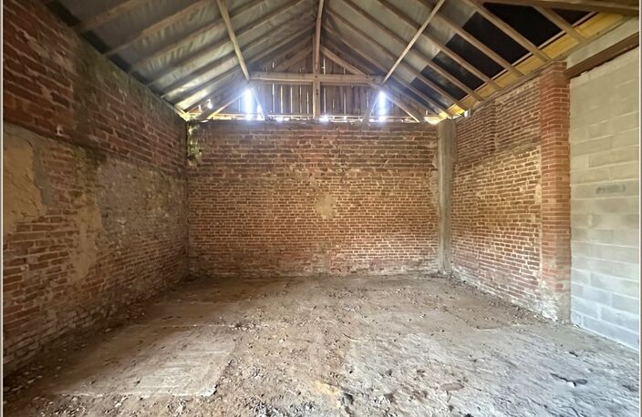 SAINT ARNOULT DES BOIS (28) Grange de 220 m² — photo 5