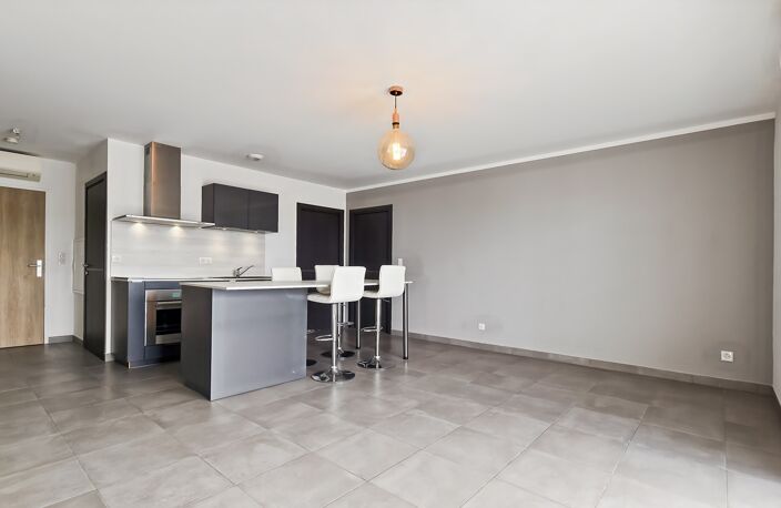 AJACCIO ROCADE – T3 DERNIER ÉTAGE – TERRASSE DE 21 M² – 3 STATIONNEMENTS — photo 5