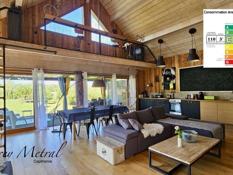 Maison individuelle d'environ 149 m2 à vendre à Vions avec grand terrain - garage - piscine à 50 min d'Annecy et Genève et 35 min d'Aix-les-Bains — photo 1
