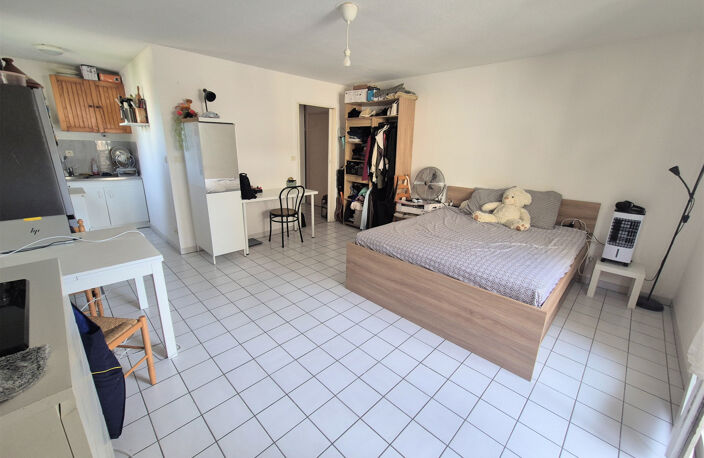 GRENOBLE EUROPOLE / GARE — Studio 30 m² avec balcon et parking sécurisé En étage — photo 2