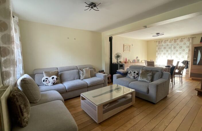 MAISON FAMILIALE 140 M² – 6 CHAMBRES – 2 SUITES PARENTALES – JARDIN – GARAGE – PLAISIR — photo 2