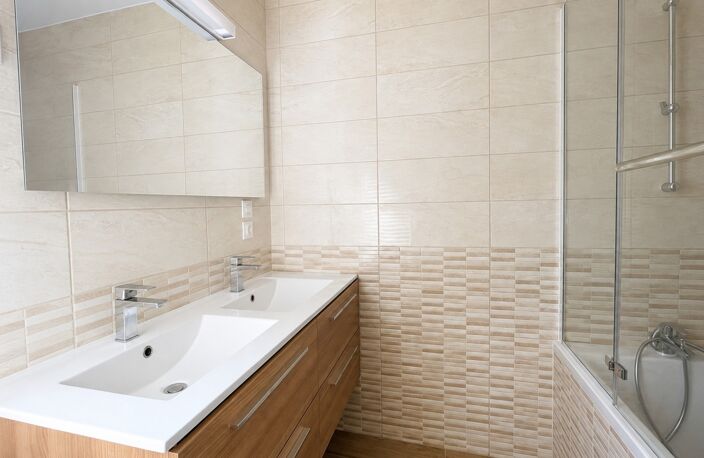 MAISON FAMILIALE 140 M² – 6 CHAMBRES – 2 SUITES PARENTALES – JARDIN – GARAGE – PLAISIR — photo 4