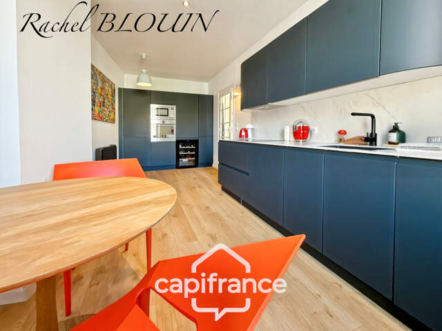 RENNES, Appartement bourgeois Type 5 de 118 m2 dans immeuble de caractère — photo du bien