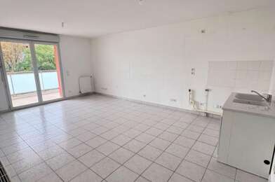 Appartement 3 pièces 943 €