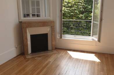 Appartement 2 pièces 1035 €