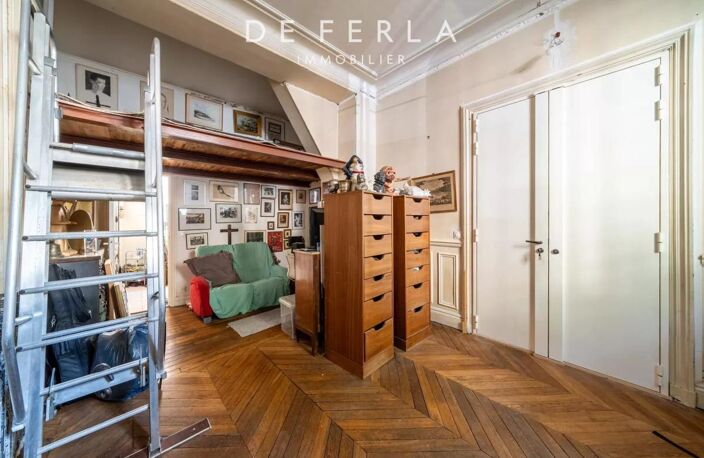 Studio à rénover avec mezzanine - Place Maubert/Boulevard Saint-Germain — photo 4