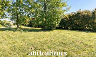 Terrain  863 m² à vendre à Saint-Vincent-de-Tyrosse (40230)