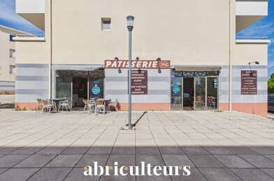 Commerce  99000 €