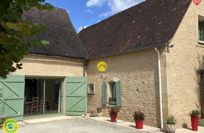 Belle maison en pierre — photo 2
