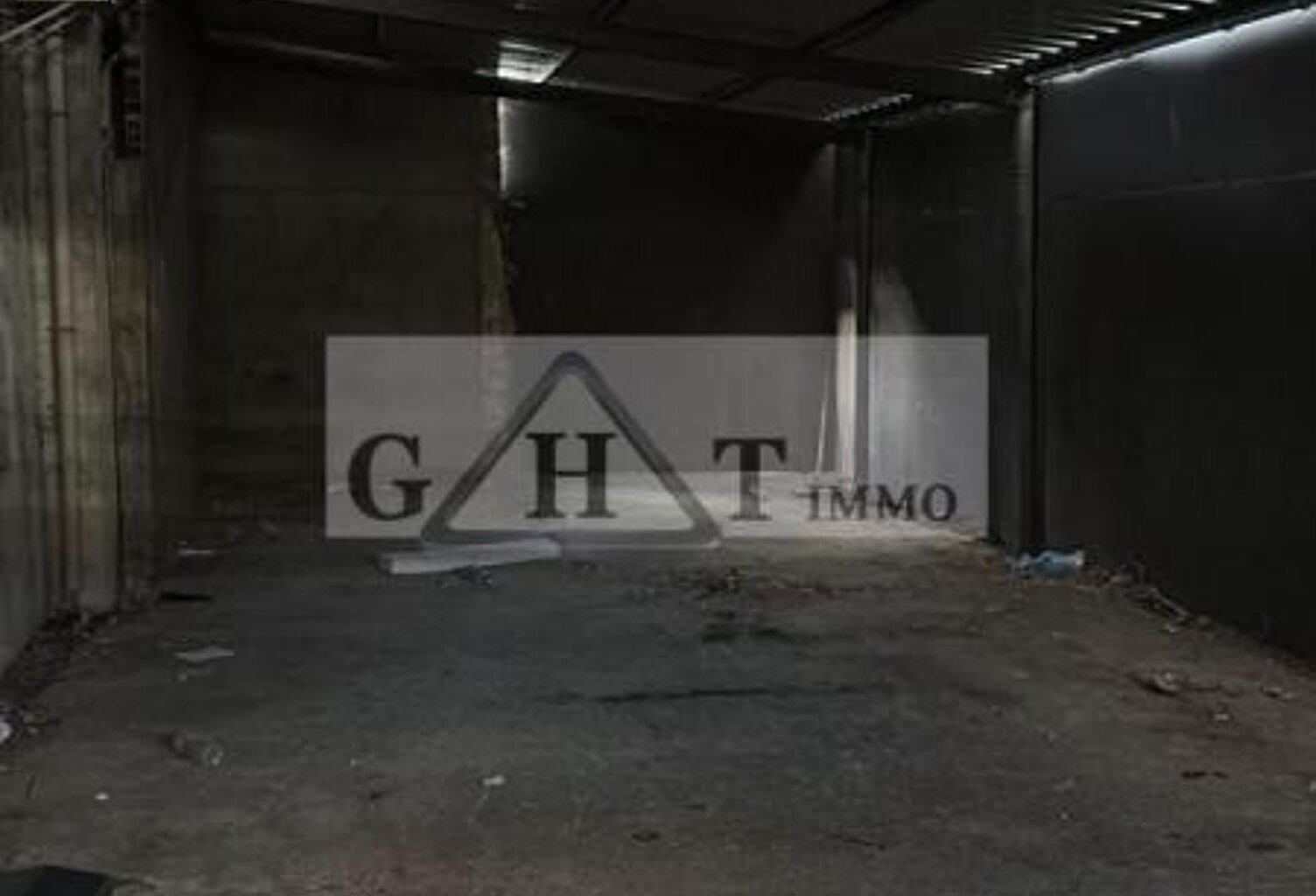 A LOUER 360 M² ENTREPOT BUREAUX A AUBERVILLIERS — photo 1