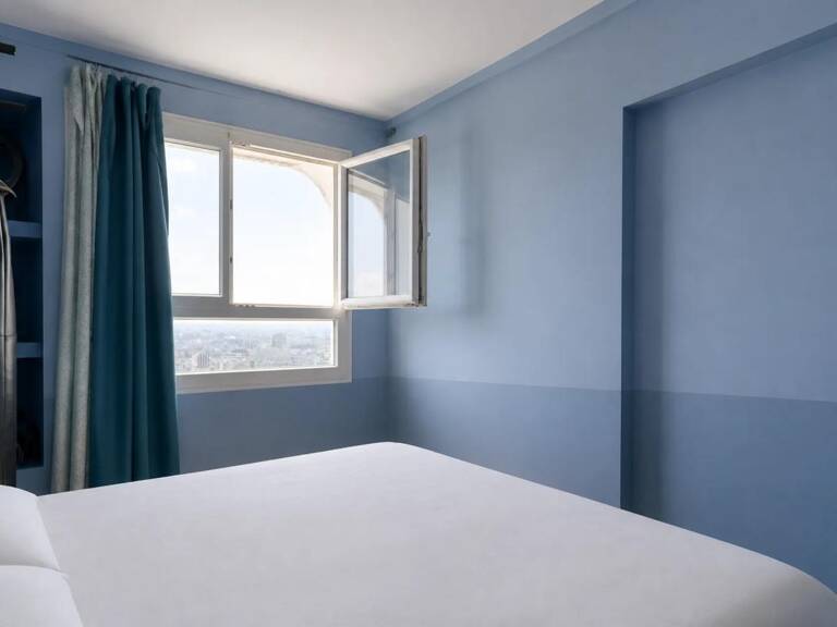 Appartement 2 pièces de 50 m² situé à Paris — photo 1