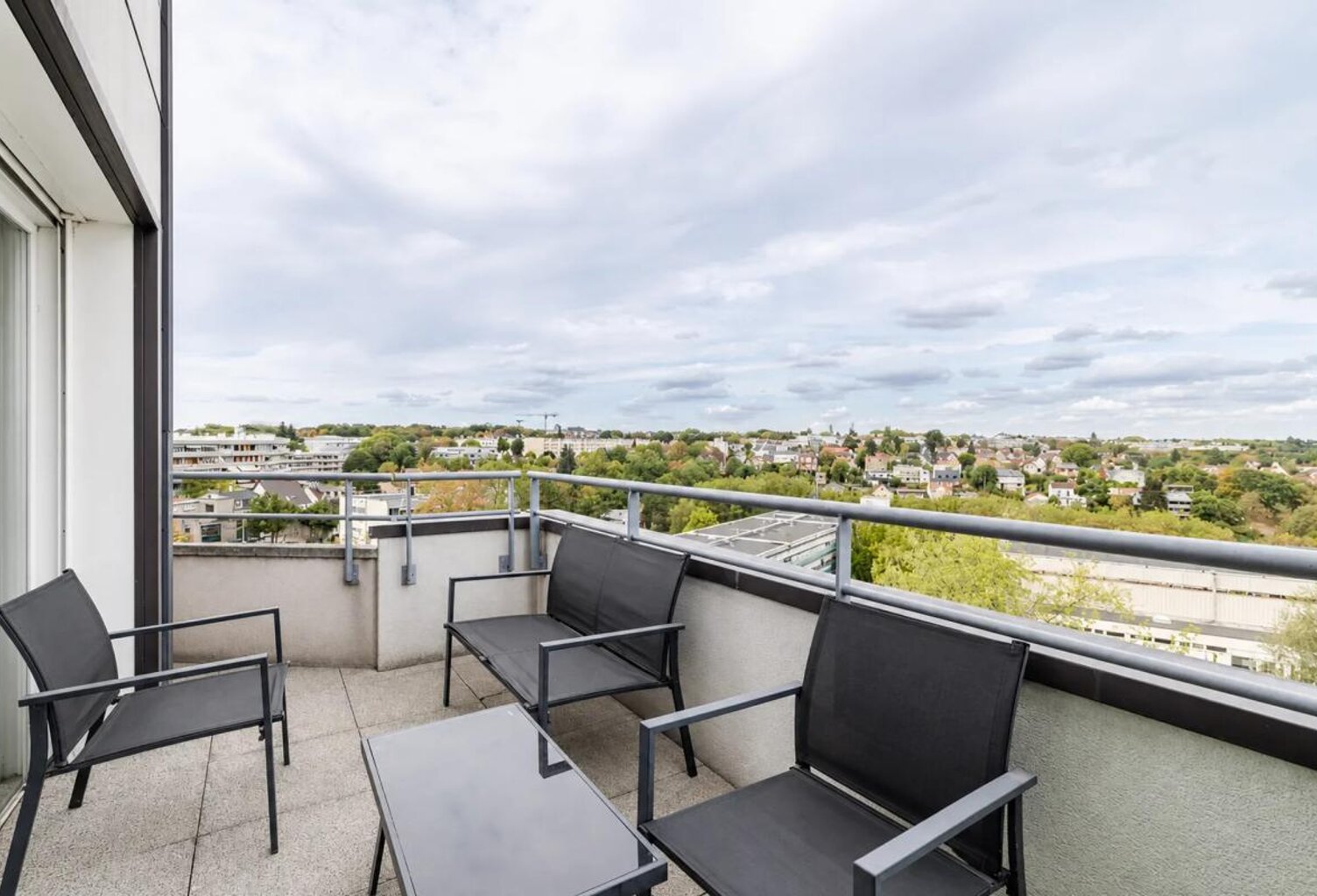 Appartement de 4 pièces de 75 m² à Châtenay-Malabry — photo 1