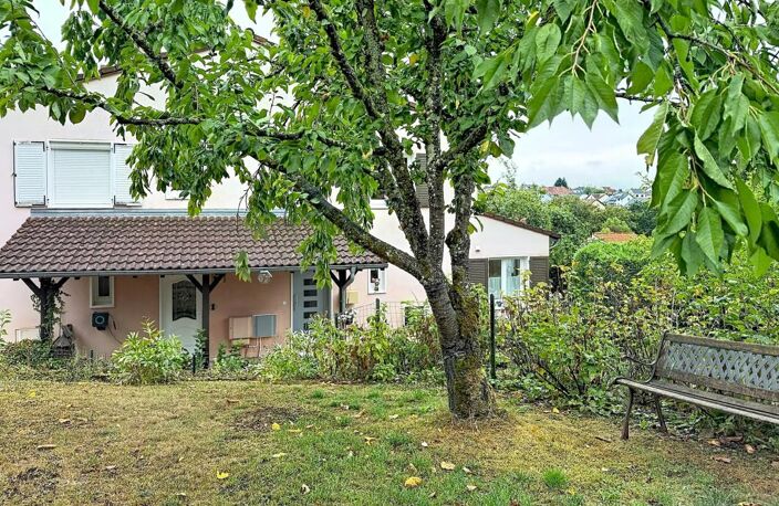 Maison rénovée de 93,68 m² avec jardin, terrasse, garage — photo 3
