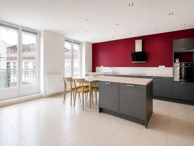 Appartement de 4 pièces de 107 m² à Saint-Étienne — photo 1