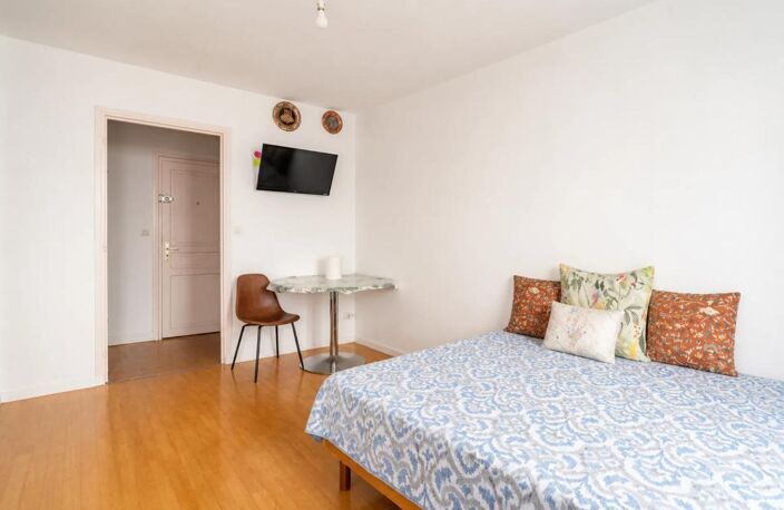 Mairie de Clichy Appartement 2 pièces de 25.57 m² vendu occupé — photo 2