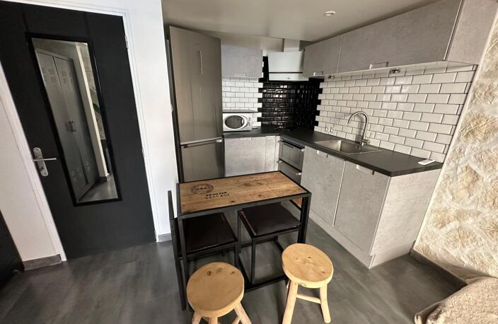 STUDIO A LOUER - LA CADIERE D'AZUR — photo 2