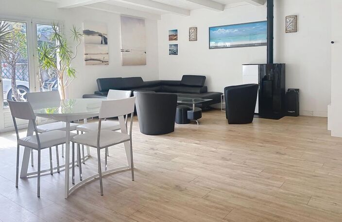 Maison de plain-pied avec annexe au Bois-Plage-en-Ré — photo 3