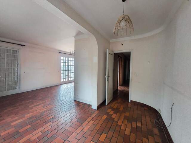 Belle Maison de 200 m² sur terrain arboré de 2 496 m² (Vue Pyrénées) — photo du bien