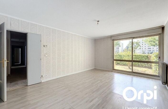 Villeurbanne, à Vendre, T3 en rez-de-jardin — photo 3