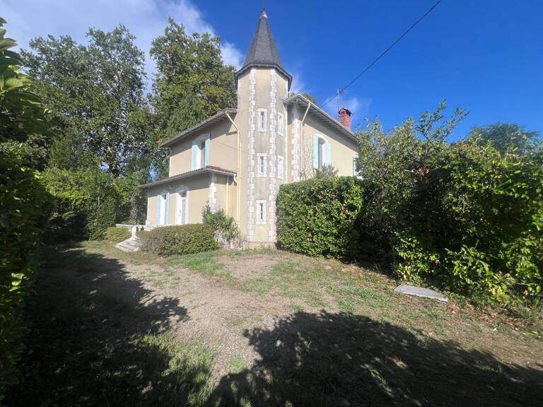 Maison À Vendre — photo 1