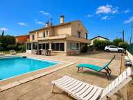 Ollioules (83190) Maison type 7 de 180m²  avec jardin et piscine — photo 2