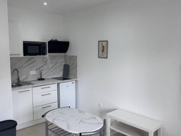 OPPORTUNITE A SAISIR - Studio À Louer à UCKANGE - Proxmité gare — photo 1