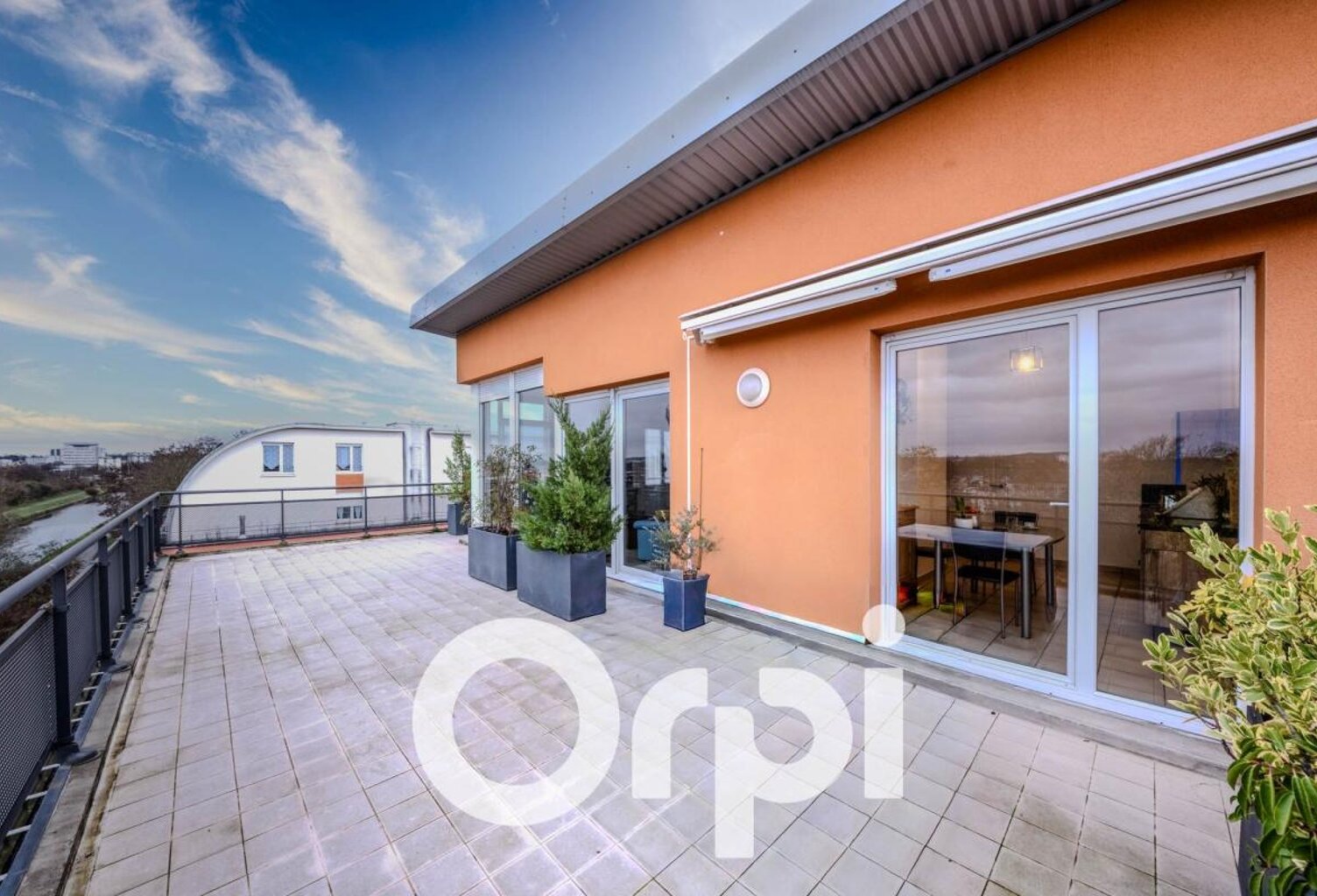 Appartement À Louer terrasse et ascenseur — photo 1
