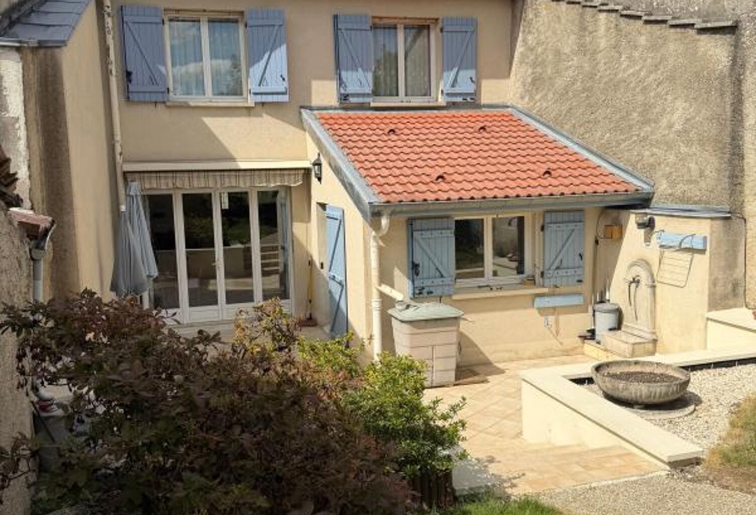 Maison À Vendre — photo 1
