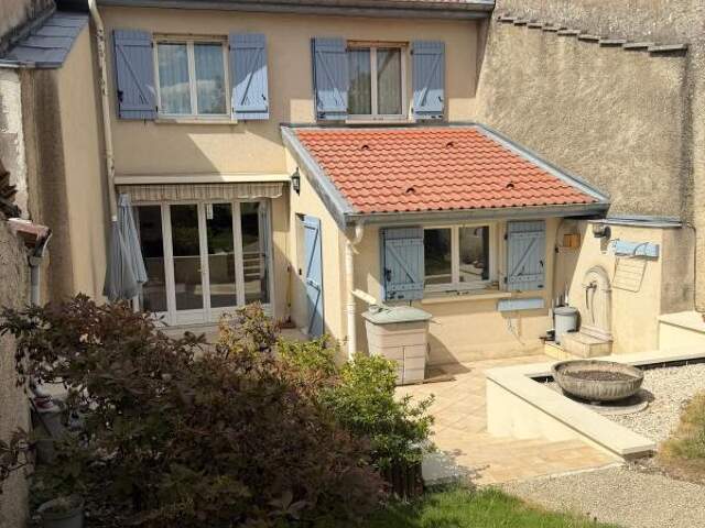 Maison À Vendre — photo du bien