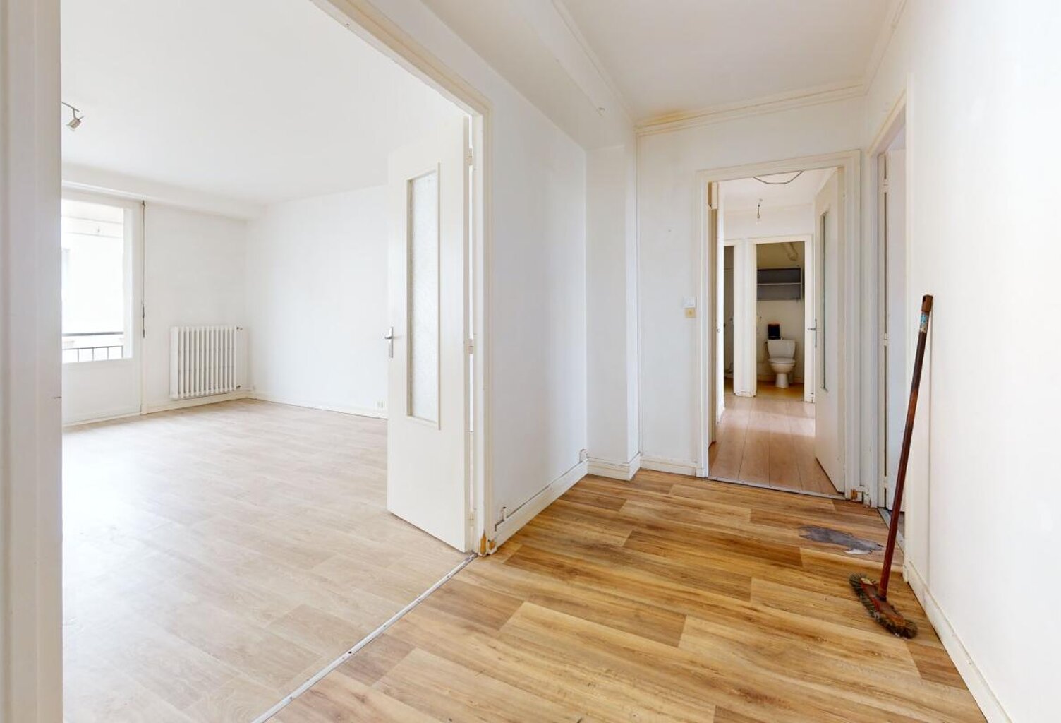 Appartement À Vendre — photo 1