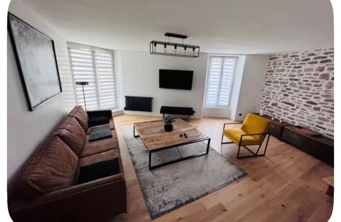 Magnifique T4 meublé à louer centre historique de St Renan — photo 2