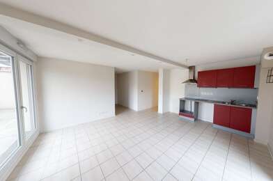 Appartement 3 pièces 746 €