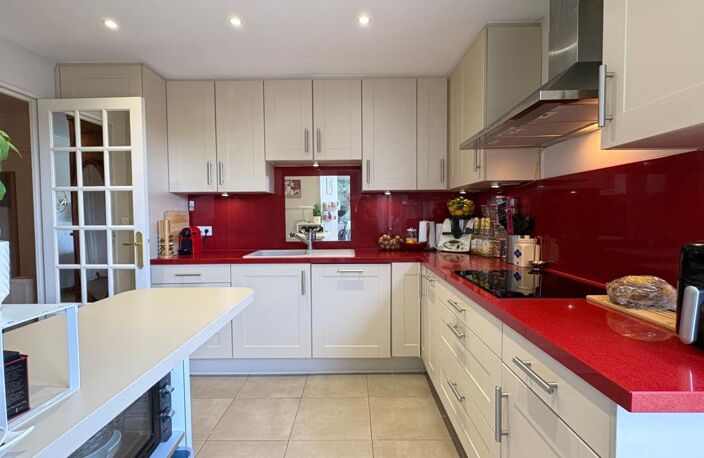 Appartement À Vendre — photo 2